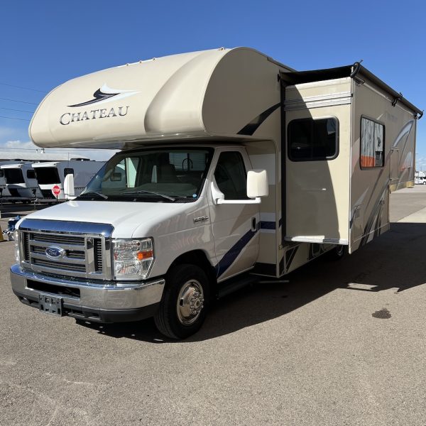 2019 Chateau 24F 6949 exterior left front slide out