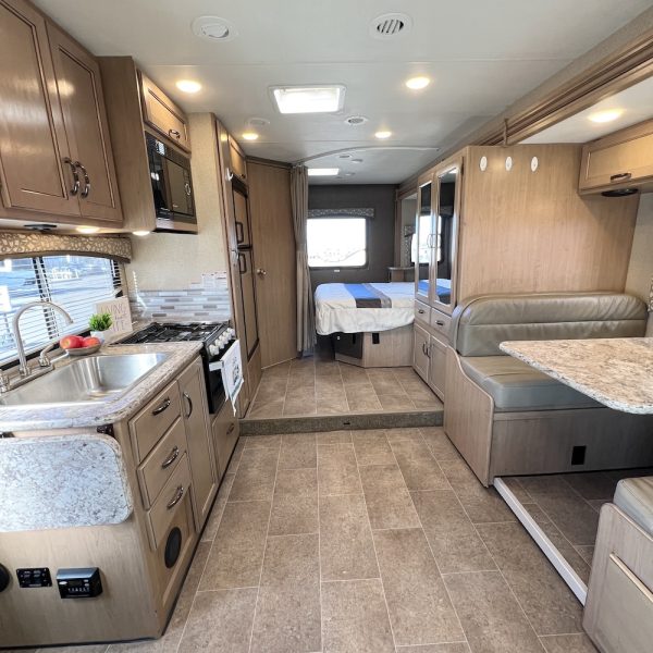 2019 Chateau 24F 6949 front to back