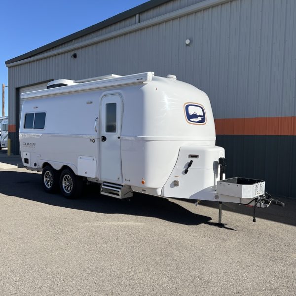 2025 Legacy Elite II Twin 5045 exterior right front 1