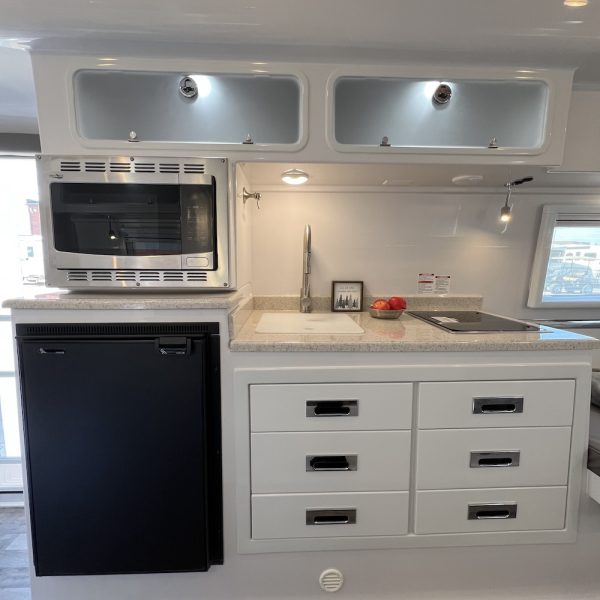 2025 Legacy Elite II Twin 5045 kitchen 1