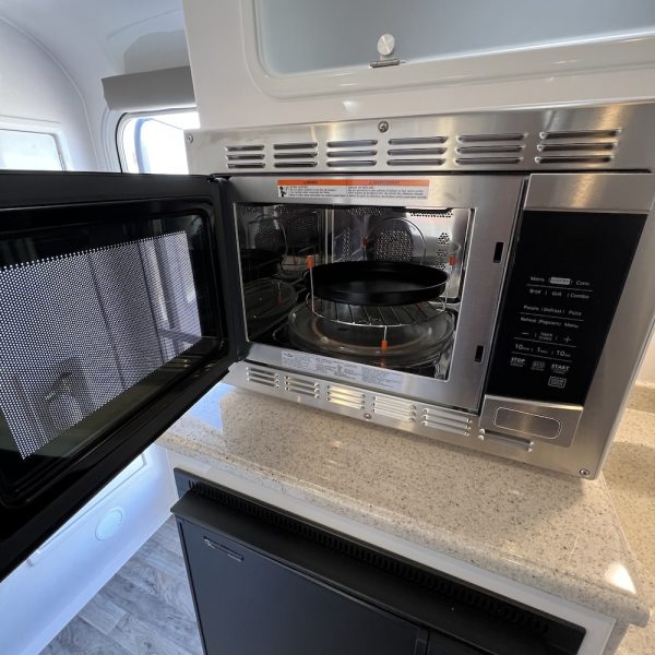 2025 Legacy Elite II Twin 5045 microwave