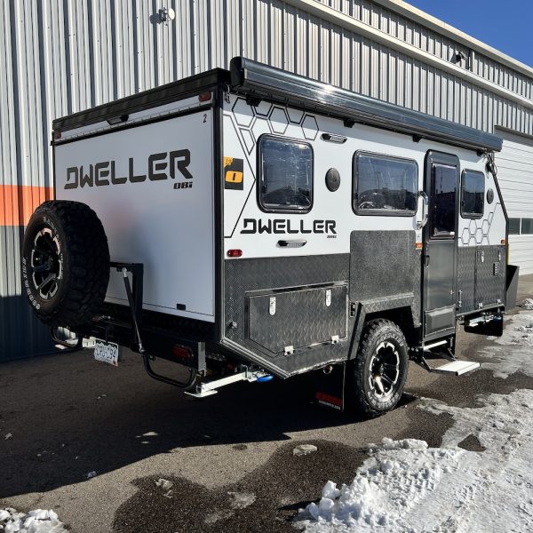 2022 Dweller 13 0226 exterior right rear